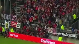 Se derrumbó una valla en el estadio de Amiens: hay 3 heridos graves Se derrumbó una valla en el estadio de Amiens: hay 3 heridos graves