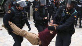 Referéndum en Cataluña: son más de 700 los heridos Referéndum en Cataluña: son más de 700 los heridos