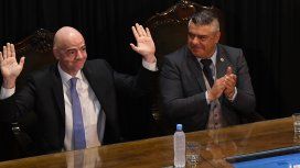 Infantino, junto a Tapia en la AFA Infantino, junto a Tapia en la AFA