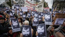 Una de las masivas marchas por la aparición de Santiago Maldonado Una de las masivas marchas por la aparición de Santiago Maldonado