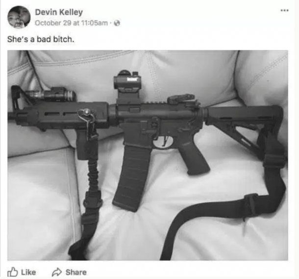 <p>Recientemente, había publicado en Facebook una foto de una pistola AR-15</p><p></p>