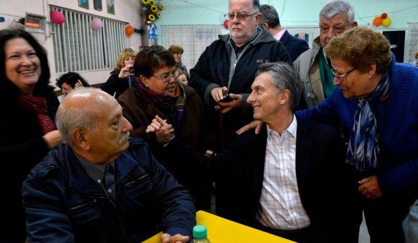 Macri con jubilados<br>