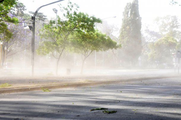 Las fuertes ráfagas superaron los 60 kilómetros por hora.