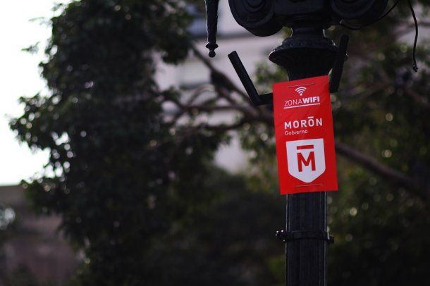 Morón WiFi estará disponible en diferentes espacios públicos del Municipio.
