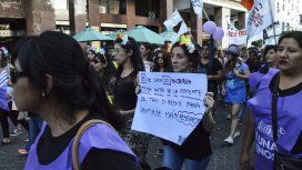 Miles de mujeres se manifestaron en Salta contra la violencia de género Miles de mujeres se manifestaron en Salta contra la violencia de género