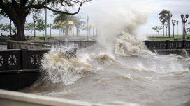 Fuertes vientos en el Río de la Plata Fuertes vientos en el Río de la Plata