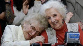 Rosa Roisinblit y Estela de Carlotto, vicepresidenta y presidenta (respectivamente) de Abuelas. Rosa Roisinblit y Estela de Carlotto, vicepresidenta y presidenta (respectivamente) de Abuelas.