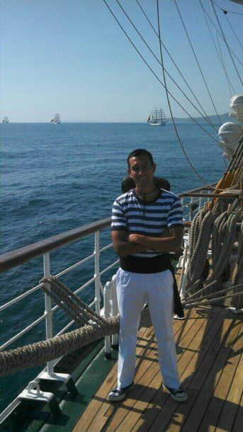 Luis Niz en el mar<br>