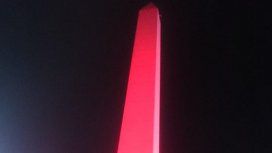 El Obelisco se tiñó de rojo El Obelisco se tiñó de rojo
