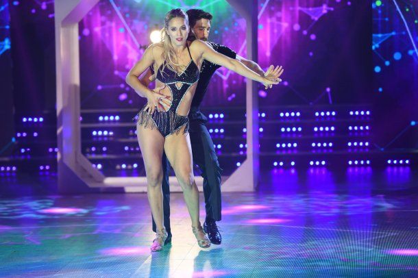 Flor Vigna con su sensualidad en el chachachá ´pop<br>