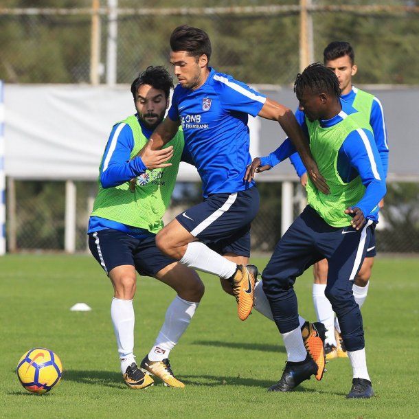 Emmanuel Mas suena como refuerzo de Boca - Crédito: @emmamasok