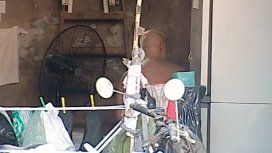 El hombre amenaza a los vecinos El hombre amenaza a los vecinos