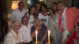 Elisa Carrió en Twitter con El Club de los Viejos Elisa Carrió en Twitter con El Club de los Viejos