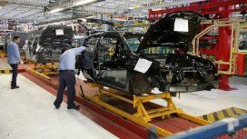Una de las fábricas de autos que están en el país Una de las fábricas de autos que están en el país