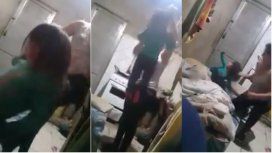 Le pegó a su pequeña hija por una tablet Le pegó a su pequeña hija por una tablet