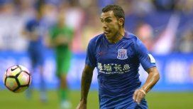 Basura y poco profesional: la furia de los chinos contra Carlos Tevez Basura y poco profesional: la furia de los chinos contra Carlos Tevez
