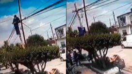 VIDEO: Un operario murió electrocutado en un poste de luz en Ituzaingó VIDEO: Un operario murió electrocutado en un poste de luz en Ituzaingó