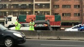 Dos autos y un camión chocaron en Panamericana Dos autos y un camión chocaron en Panamericana