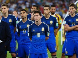 Argentina tras perder la final ante Alemania. Argentina tras perder la final ante Alemania.