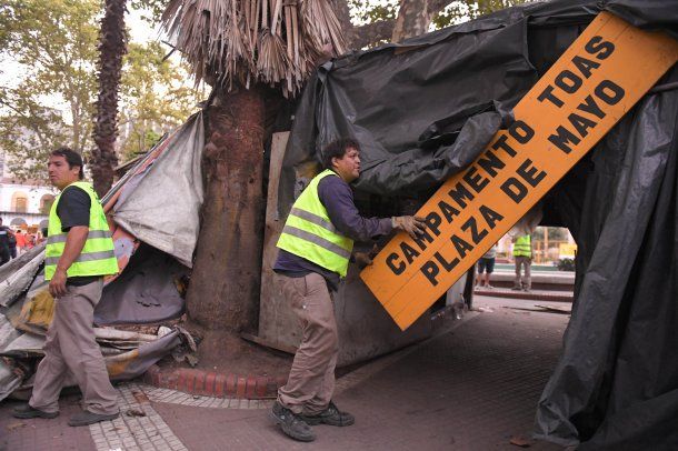 Desalojaron a los veteranos de Malvinas de Plaza de Mayo