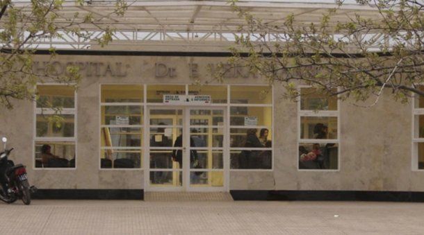 El Hospital Enrique Vera Barros donde llevaron a los aspirantes a policía.