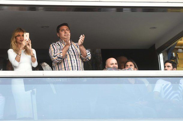 Victoria Lopyreva con Daniel Angelici<br>