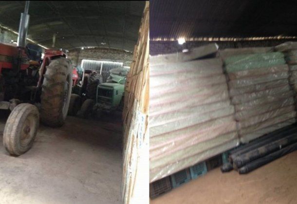 La policía halló en una finca colchones, alimentos no perecederos, chapas, plásticos y diversos elementos.