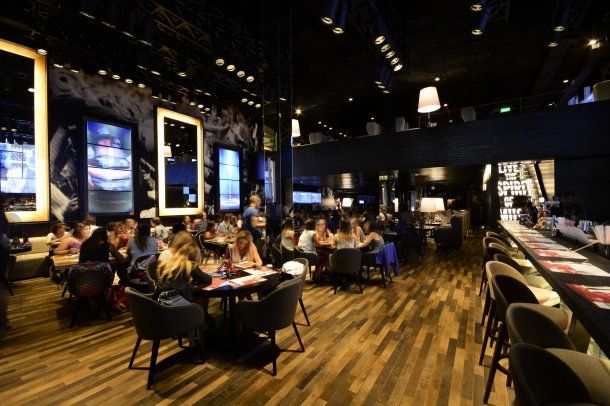 Música, ambiente, buena comida y tragos: una nueva opción para disfrutar