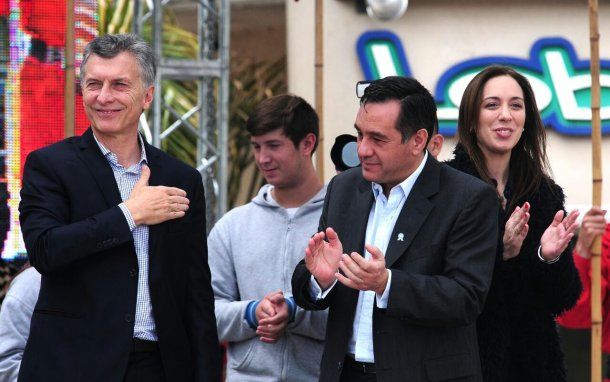 Alejandro Finocchiaro, ministro de educación nacional junto a Mauricio Macri y María Eugenia Vidal<br>