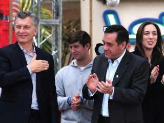 Alejandro Finocchiaro, ministro de educación nacional junto a Mauricio Macri y María Eugenia Vidal Alejandro Finocchiaro, ministro de educación nacional junto a Mauricio Macri y María Eugenia Vidal