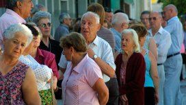 Llega el primer sindicato para jubilados y pensionados: Nuestros abuelos se están muriendo por la falta de medicamentos Llega el primer sindicato para jubilados y pensionados: Nuestros abuelos se están muriendo por la falta de medicamentos