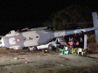 El accidente del helicóptero dejó al menos 13 muertos El accidente del helicóptero dejó al menos 13 muertos