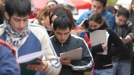 Bajó el desempleo pero aumentó el trabajo en negro Bajó el desempleo pero aumentó el trabajo en negro