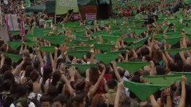 Miles de mujeres marchan para reclamar aborto legal Miles de mujeres marchan para reclamar aborto legal