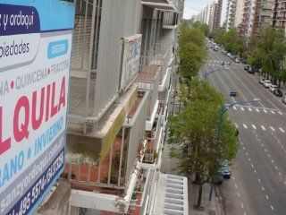los inquilinos gastan el 70% de su sueldo para pagar el alquiler y las expensas los inquilinos gastan el 70% de su sueldo para pagar el alquiler y las expensas