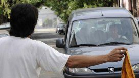 Santa Fe: le dio las llaves a un trapito para que le lave el auto y se lo robó Santa Fe: le dio las llaves a un trapito para que le lave el auto y se lo robó