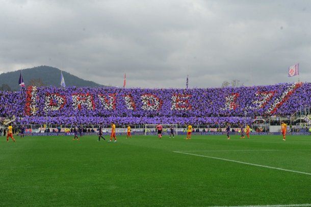 Homenaje de Davide Astori en Fiorentina - Crédito: @acffiorentina