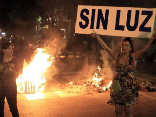 en medio de la disputa por las tarifas, los servicios publicos son los que mas quejas generan en medio de la disputa por las tarifas, los servicios publicos son los que mas quejas generan