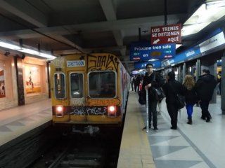 subte: apertura de molinetes en constitucion de la linea c subte: apertura de molinetes en constitucion de la linea c