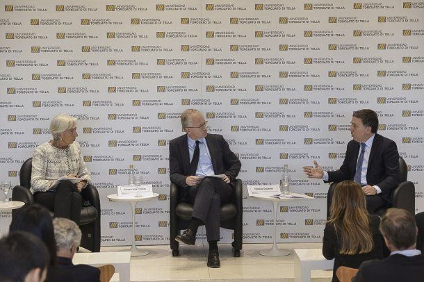 La directora gerente del Fondo Monetario Internacional (FMI), Christine Lagarde, junto con el ministro de Hacienda, Nicolás Dujovne.