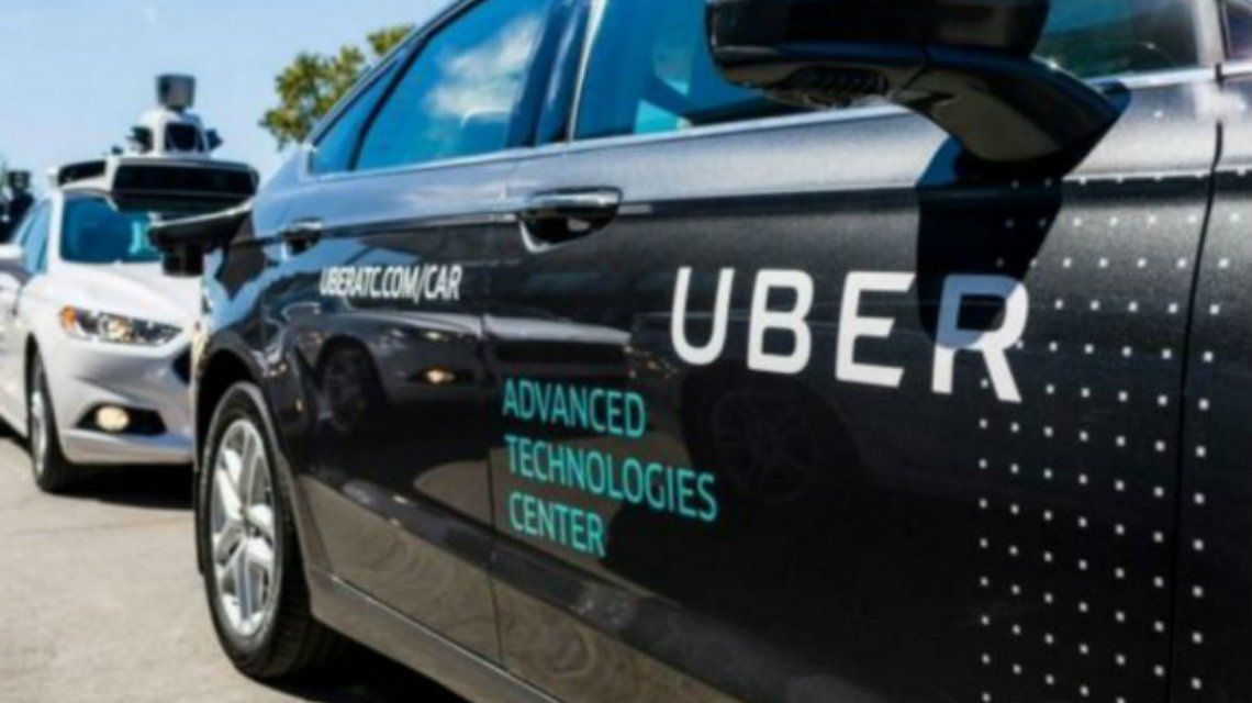 Un auto autónomo de Uber atropelló a una mujer