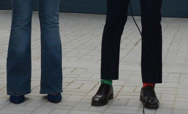 Macri usó medias de diferente color por el Día Mundial del Síndrome de Down