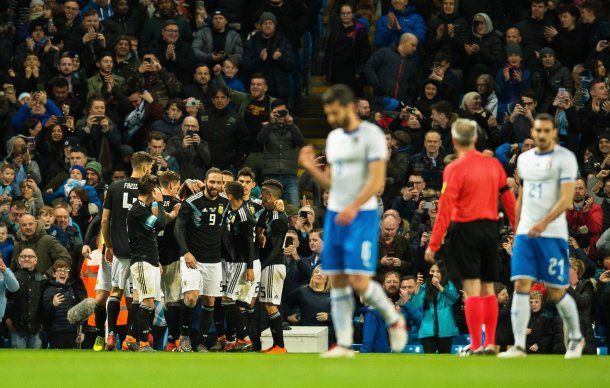 Argentina vs. Italia: el insólito motivo por el que el árbitro tenía