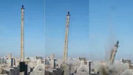 Demolición de una torre en Ekaterimburgo Demolición de una torre en Ekaterimburgo