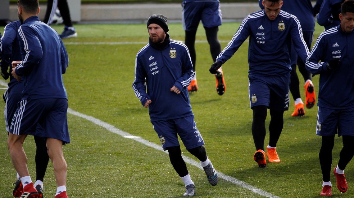 ¿Llegás, Leo? Messi entrenó este domingo y podría jugar al menos 45 minutos ante España