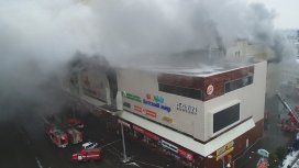 Las llamas destruyeron más de mil metros cuadrados Las llamas destruyeron más de mil metros cuadrados