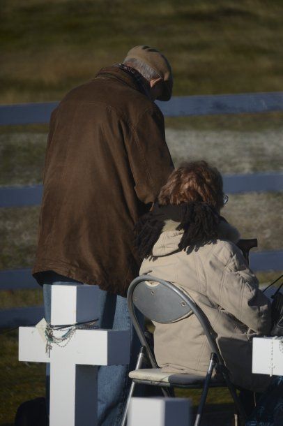 Un hombre entrado en años logró viajar a Malvinas y mostró su emoción<br>
