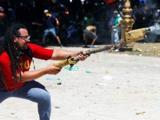 Sebastián Romero se hizo famoso en las protestas de diciembre de 2017 Sebastián Romero se hizo famoso en las protestas de diciembre de 2017
