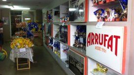 El salón de ventas de Arrufat está en el acceso por Tres Arroyos 764 El salón de ventas de Arrufat está en el acceso por Tres Arroyos 764