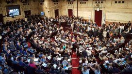 Cambiemos dice que en Diputados hay 200 ñoquis y otras 700 irregularidades Cambiemos dice que en Diputados hay 200 ñoquis y otras 700 irregularidades